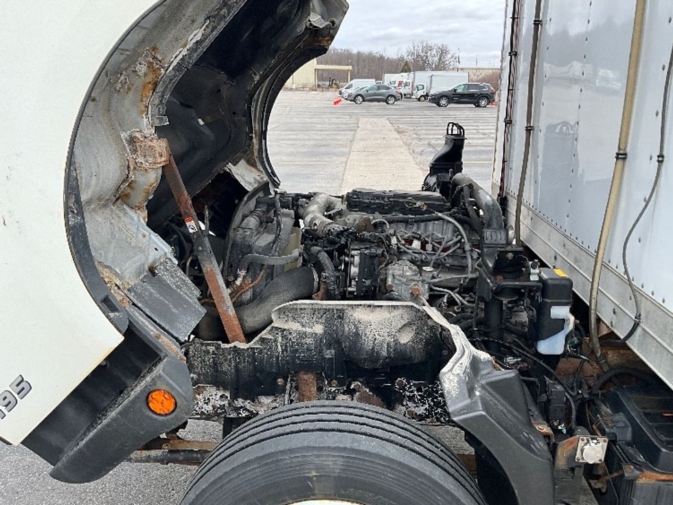 Refrigerated Truck-Light and Medium Duty Trucks-Hino-2017-195-Cambridge-ON-144,900\n\t\tkm-$ 61,750 - Image 18