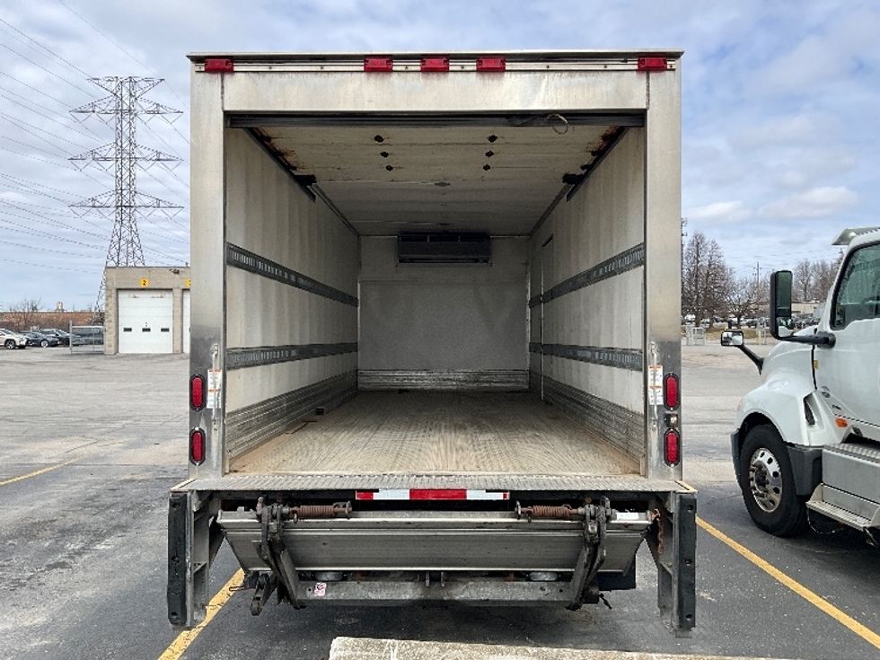 Refrigerated Truck-Light and Medium Duty Trucks-Hino-2017-195-Cambridge-ON-144,900\n\t\tkm-$ 61,750 - Image 7