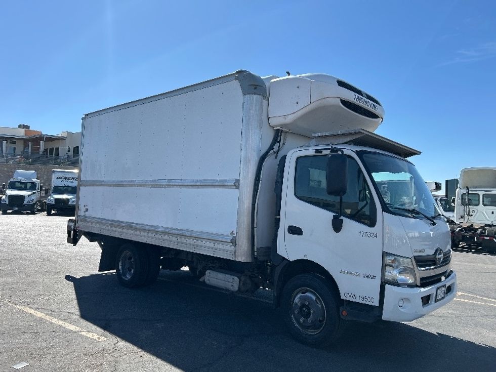 Refrigerated Truck-Light and Medium Duty Trucks-Hino-2017-195-El Paso-TX-234,561\n\t\tmiles-$ 32,500 - Image 1