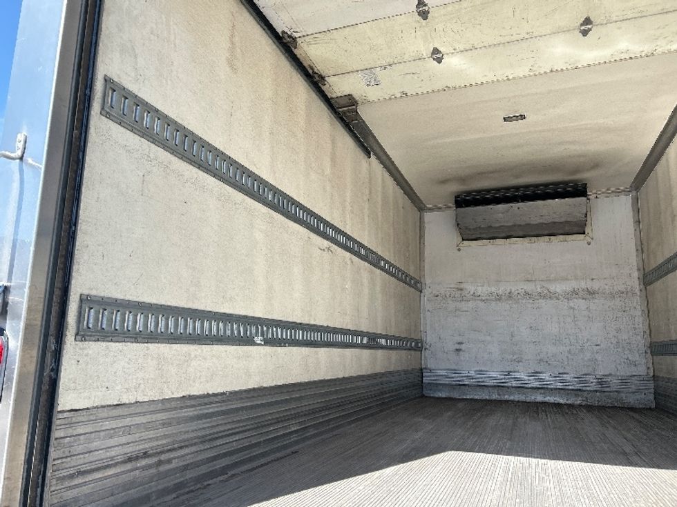 Refrigerated Truck-Light and Medium Duty Trucks-Hino-2017-195-El Paso-TX-234,561\n\t\tmiles-$ 32,500 - Image 11