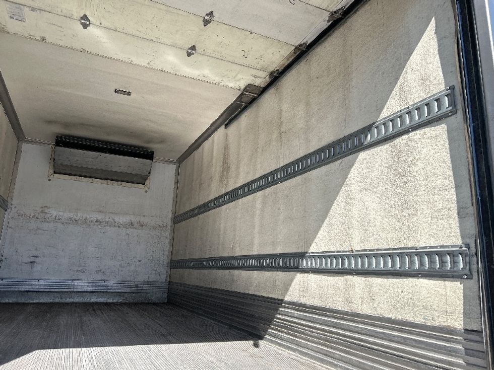 Refrigerated Truck-Light and Medium Duty Trucks-Hino-2017-195-El Paso-TX-234,561\n\t\tmiles-$ 32,500 - Image 12