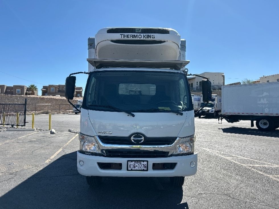 Refrigerated Truck-Light and Medium Duty Trucks-Hino-2017-195-El Paso-TX-234,561\n\t\tmiles-$ 32,500 - Image 2