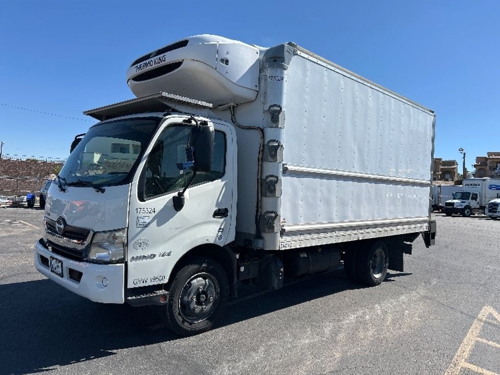 Refrigerated Truck-Light and Medium Duty Trucks-Hino-2017-195-El Paso-TX-234,561\n\t\tmiles-$ 32,500 - Image 3