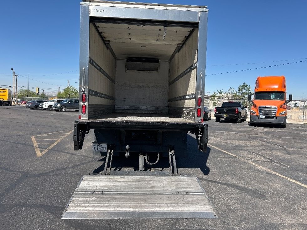 Refrigerated Truck-Light and Medium Duty Trucks-Hino-2017-195-El Paso-TX-234,561\n\t\tmiles-$ 32,500 - Image 9