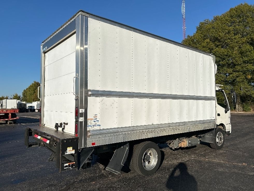 Refrigerated Truck-Light and Medium Duty Trucks-Hino-2017-195-Memphis-TN-133,437\n\t\tmiles-$ 43,000 - Image 13