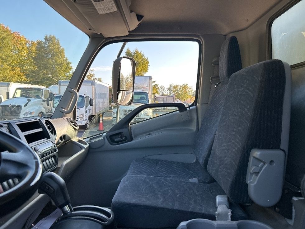 Refrigerated Truck-Light and Medium Duty Trucks-Hino-2017-195-Memphis-TN-133,437\n\t\tmiles-$ 43,000 - Image 19