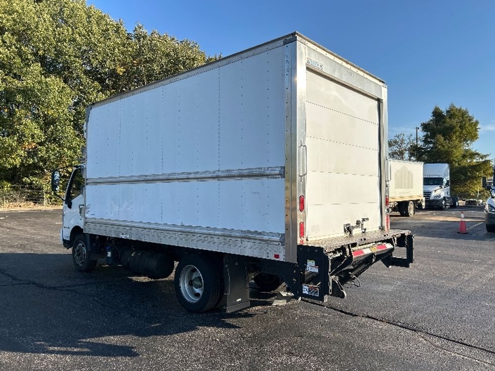 Refrigerated Truck-Light and Medium Duty Trucks-Hino-2017-195-Memphis-TN-133,437\n\t\tmiles-$ 43,000 - Image 6