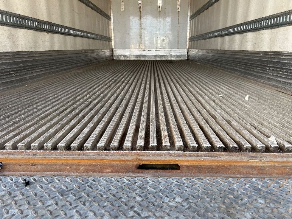 Refrigerated Truck-Light and Medium Duty Trucks-Hino-2017-268-Rochester-NY-117,920\n\t\tmiles-$ 43,750 - Image 10