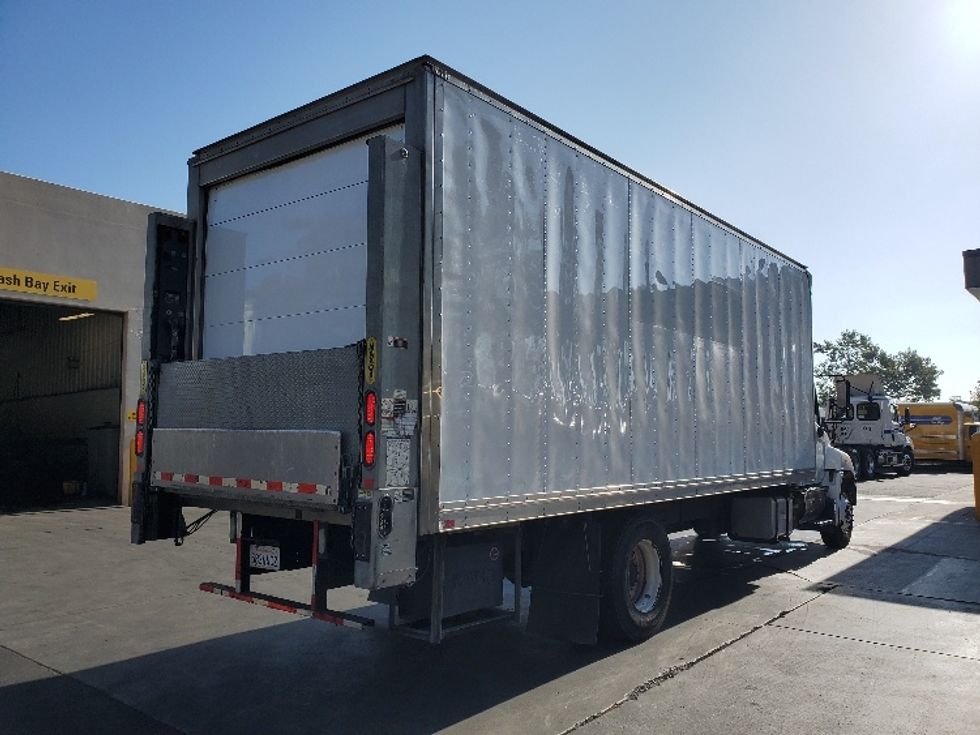 Refrigerated Truck-Light and Medium Duty Trucks-Hino-2017-268-San Diego-CA-132,832\n\t\tmiles-$ 62,750 - Image 13