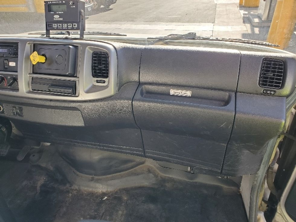 Refrigerated Truck-Light and Medium Duty Trucks-Hino-2017-268-San Diego-CA-132,832\n\t\tmiles-$ 62,750 - Image 21