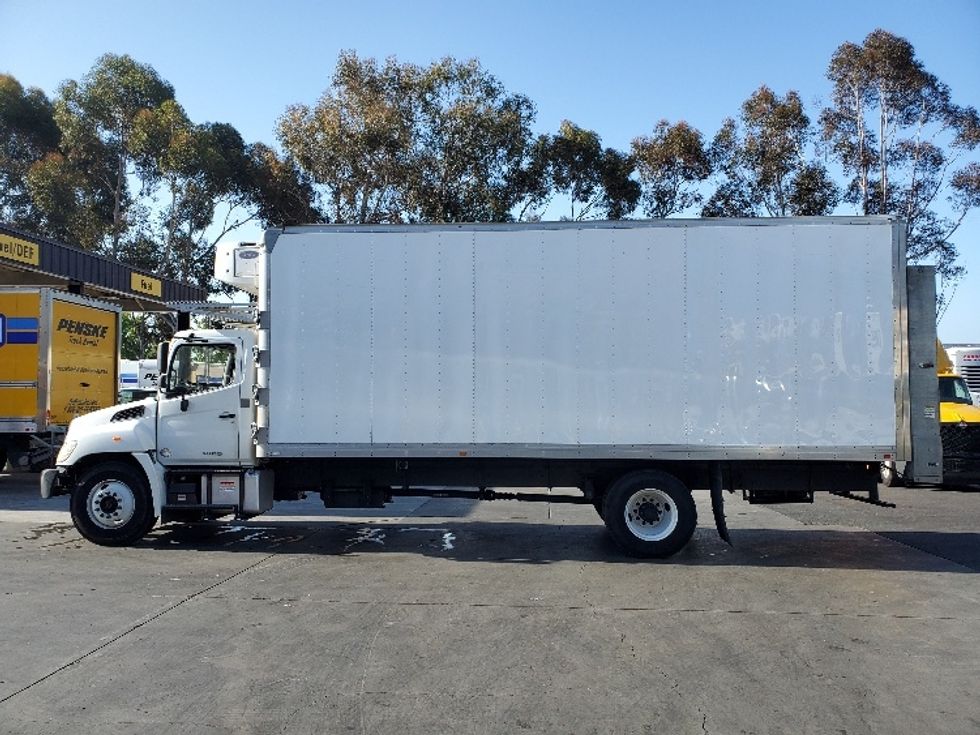 Refrigerated Truck-Light and Medium Duty Trucks-Hino-2017-268-San Diego-CA-132,832\n\t\tmiles-$ 62,750 - Image 4