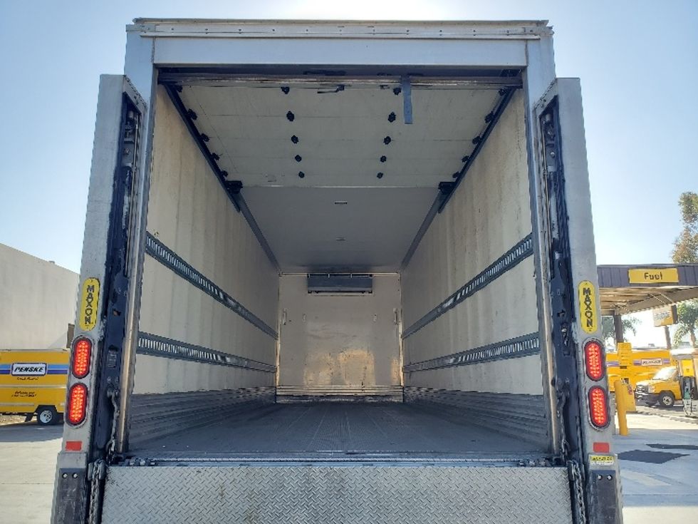 Refrigerated Truck-Light and Medium Duty Trucks-Hino-2017-268-San Diego-CA-132,832\n\t\tmiles-$ 62,750 - Image 8