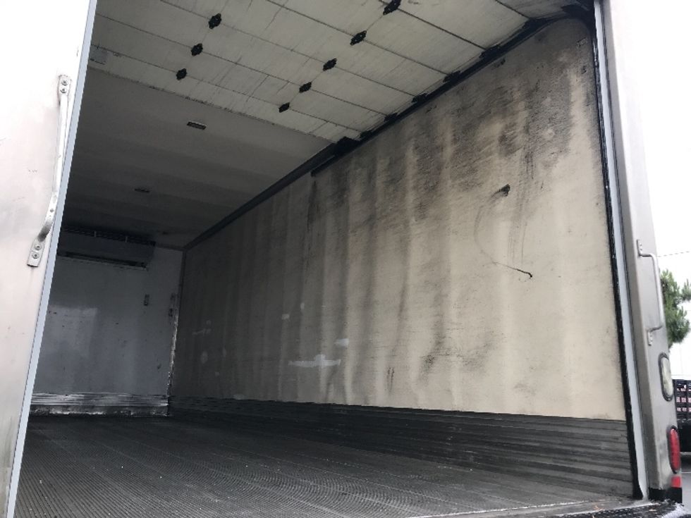 Refrigerated Truck-Light and Medium Duty Trucks-Hino-2017-268-Torrance-CA-150,684\n\t\tmiles-$ 53,750 - Image 11