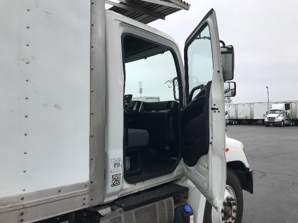 Refrigerated Truck-Light and Medium Duty Trucks-Hino-2017-268-Torrance-CA-150,684\n\t\tmiles-$ 53,750 - Image 19