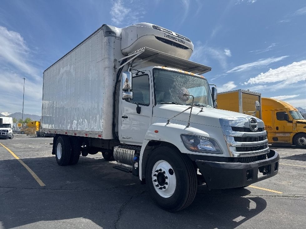 Refrigerated Truck-Light and Medium Duty Trucks-Hino-2017-268-West Valley City-UT-161,683\n\t\tmiles-$ 53,000 - Image 1