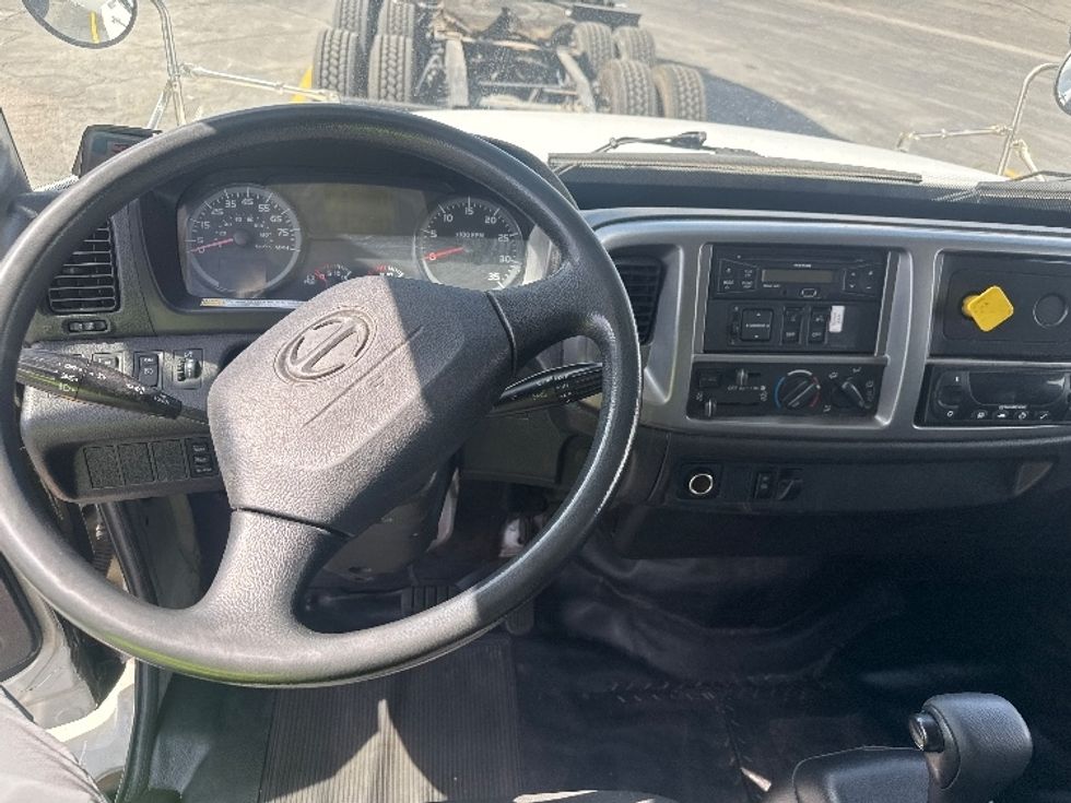 Refrigerated Truck-Light and Medium Duty Trucks-Hino-2017-268-West Valley City-UT-161,683\n\t\tmiles-$ 53,000 - Image 16