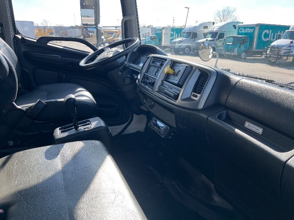 Refrigerated Truck-Light and Medium Duty Trucks-Hino-2017-338-Carrollton-TX-336,957\n\t\tmiles-$ 18,500 - Image 23