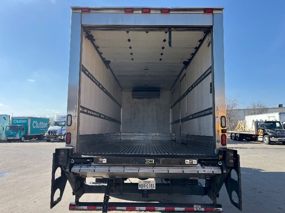 Refrigerated Truck-Light and Medium Duty Trucks-Hino-2017-338-Carrollton-TX-336,957\n\t\tmiles-$ 18,500 - Image 8