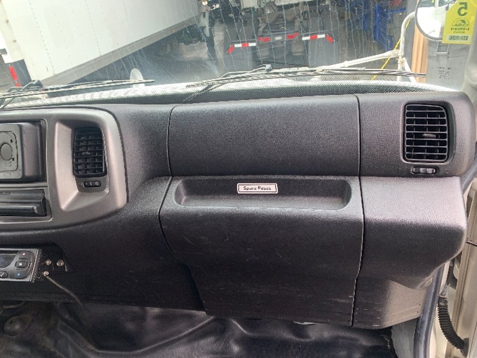 Refrigerated Truck-Light and Medium Duty Trucks-Hino-2017-338-Torrance-CA-127,311\n\t\tmiles-$ 48,500 - Image 21