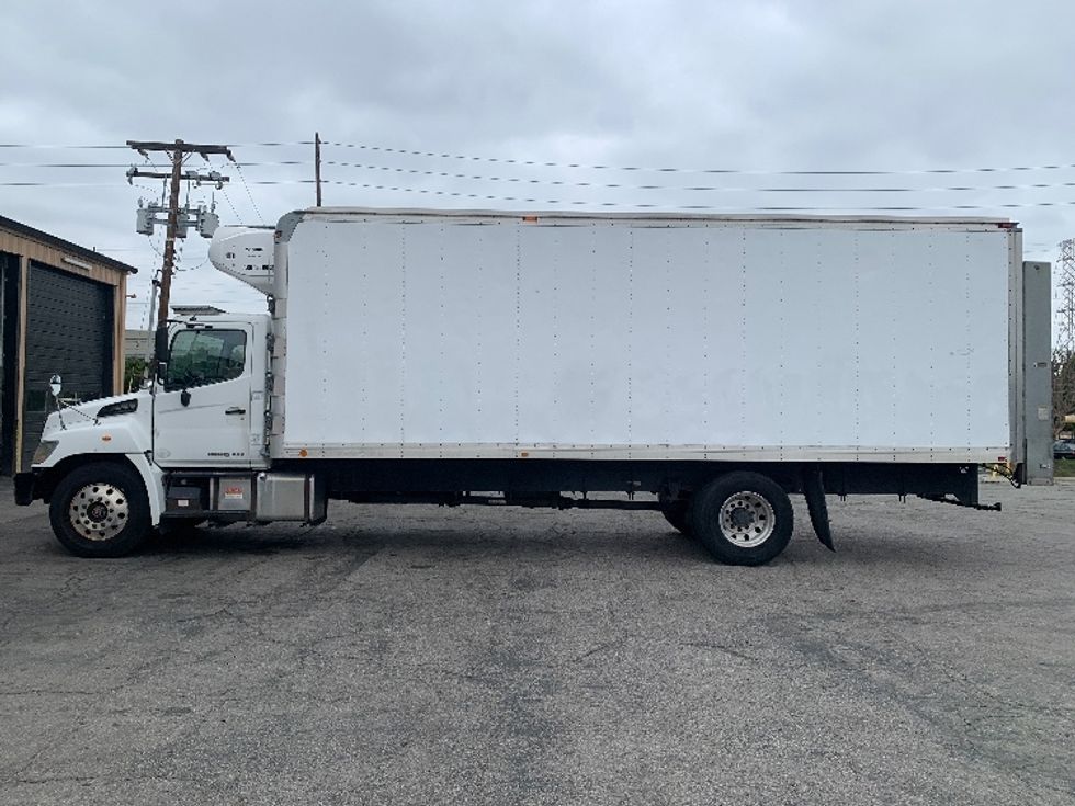 Refrigerated Truck-Light and Medium Duty Trucks-Hino-2017-338-Torrance-CA-127,311\n\t\tmiles-$ 48,500 - Image 4