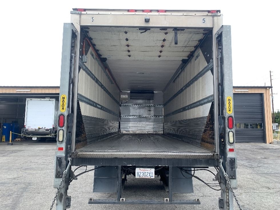 Refrigerated Truck-Light and Medium Duty Trucks-Hino-2017-338-Torrance-CA-127,311\n\t\tmiles-$ 48,500 - Image 8