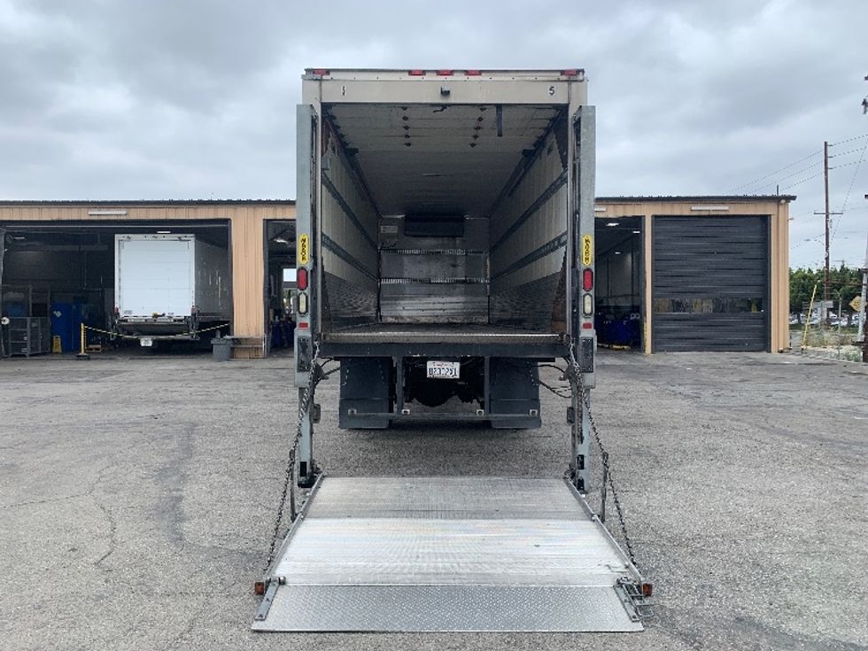 Refrigerated Truck-Light and Medium Duty Trucks-Hino-2017-338-Torrance-CA-127,311\n\t\tmiles-$ 48,500 - Image 9