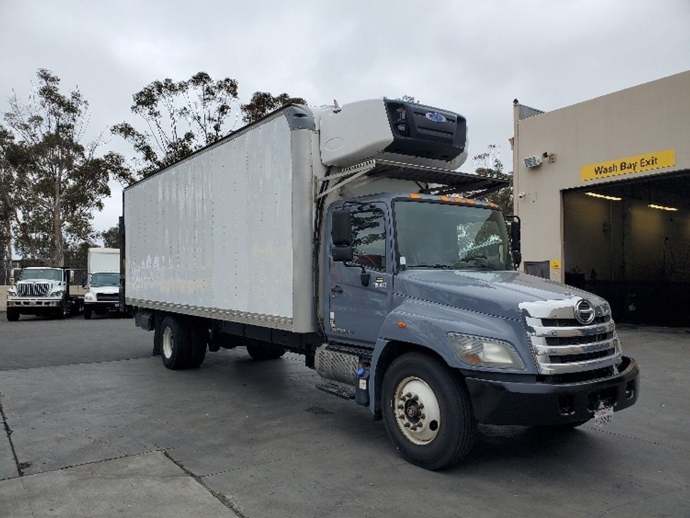 Refrigerated Truck-Light and Medium Duty Trucks-Hino-2017-338-Torrance-CA-199,938\n\t\tmiles-$ 43,500 - Image 1