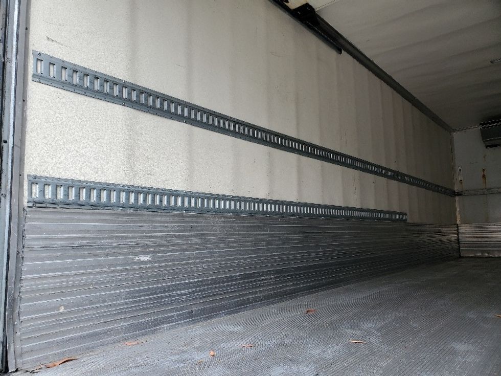 Refrigerated Truck-Light and Medium Duty Trucks-Hino-2017-338-Torrance-CA-199,938\n\t\tmiles-$ 43,500 - Image 11