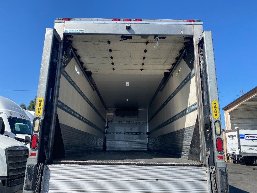 Refrigerated Truck-Light and Medium Duty Trucks-Hino-2017-338-Torrance-CA-73,584\n\t\tmiles-$ 51,250 - Image 8