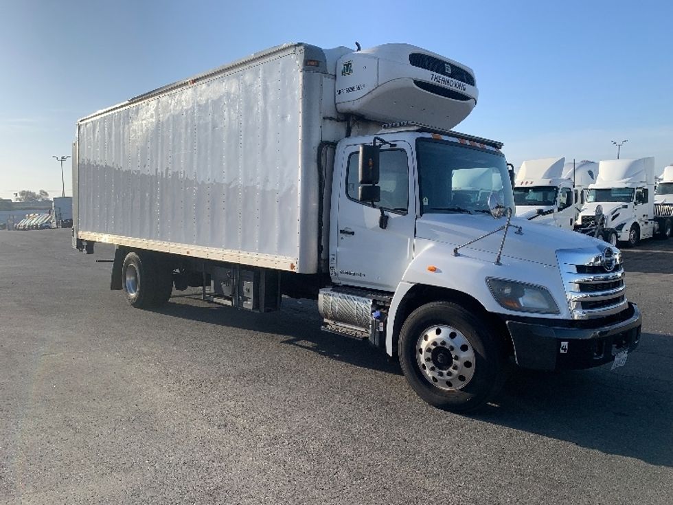 Refrigerated Truck-Light and Medium Duty Trucks-Hino-2017-338-Torrance-CA-87,775\n\t\tmiles-$ 51,750 - Image 1