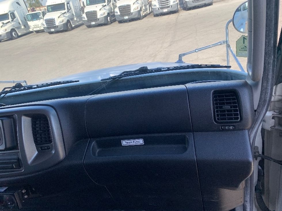 Refrigerated Truck-Light and Medium Duty Trucks-Hino-2017-338-Torrance-CA-87,775\n\t\tmiles-$ 51,750 - Image 21