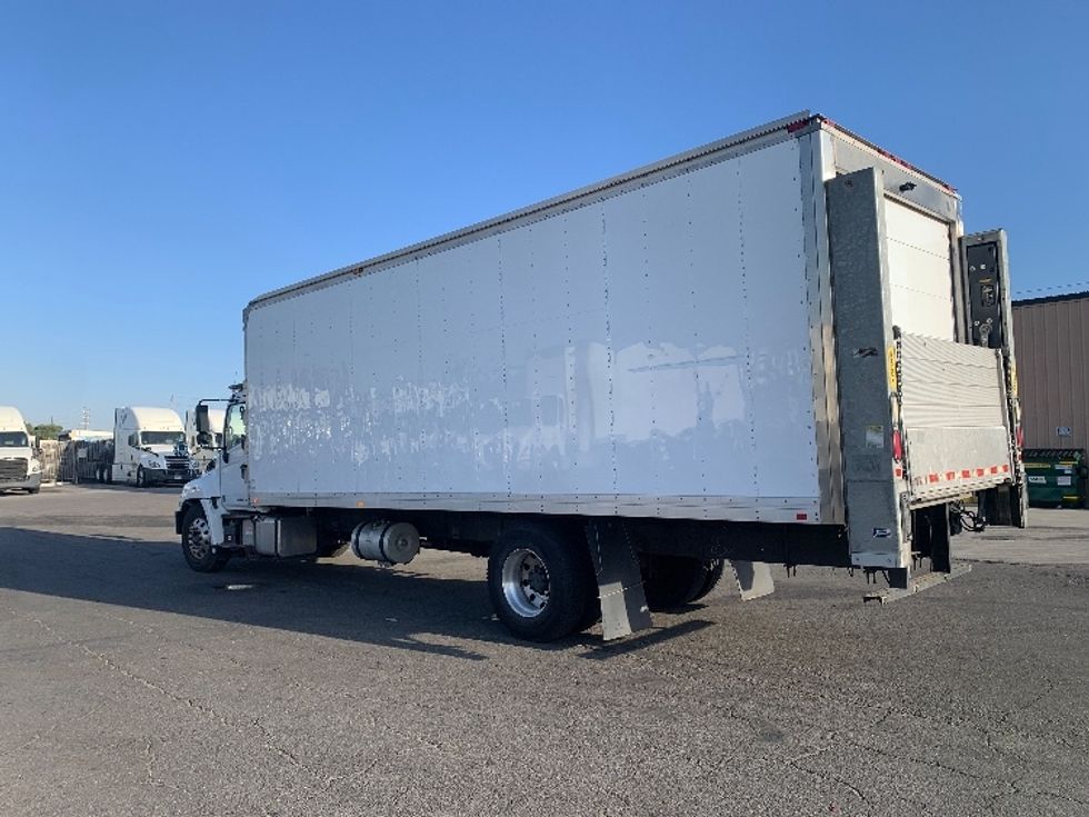 Refrigerated Truck-Light and Medium Duty Trucks-Hino-2017-338-Torrance-CA-87,775\n\t\tmiles-$ 51,750 - Image 6