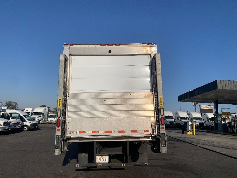 Refrigerated Truck-Light and Medium Duty Trucks-Hino-2017-338-Torrance-CA-87,775\n\t\tmiles-$ 51,750 - Image 7