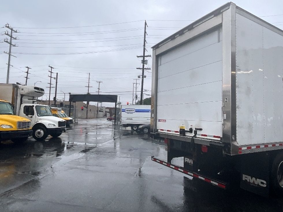 Refrigerated Truck-Light and Medium Duty Trucks-Hino-2017-338-Vernon-CA-55,430\n\t\tmiles-$ 52,500 - Image 12