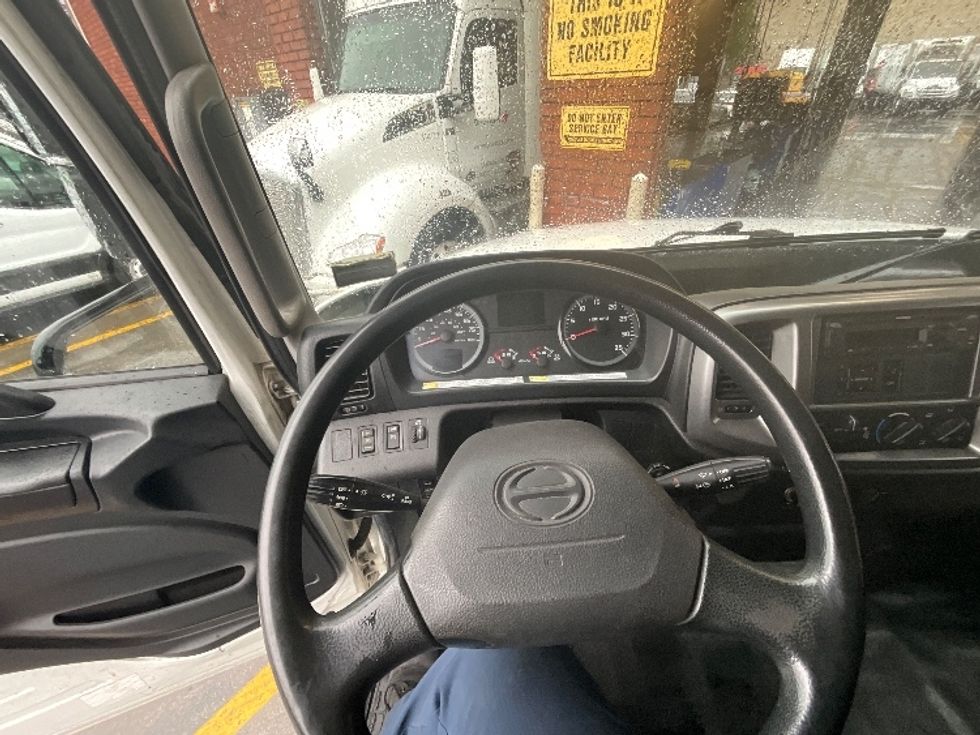 Refrigerated Truck-Light and Medium Duty Trucks-Hino-2017-338-Vernon-CA-55,430\n\t\tmiles-$ 52,500 - Image 17