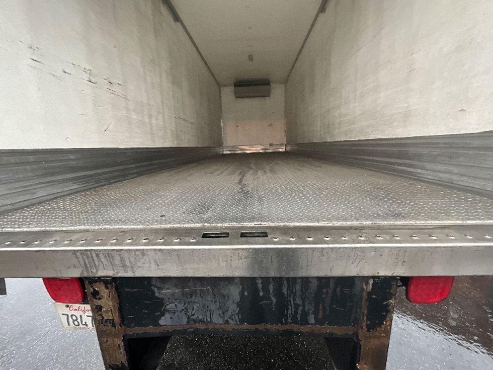 Refrigerated Truck-Light and Medium Duty Trucks-Hino-2017-338-Vernon-CA-55,430\n\t\tmiles-$ 52,500 - Image 9