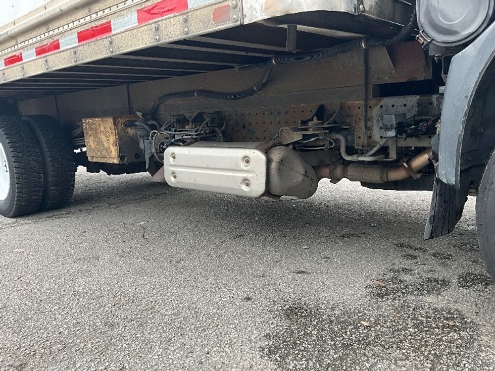 Refrigerated Truck-Light and Medium Duty Trucks-Hino-2018-195-Abbotsford-BC-393,200\n\t\tkm-$ 41,000 - Image 14
