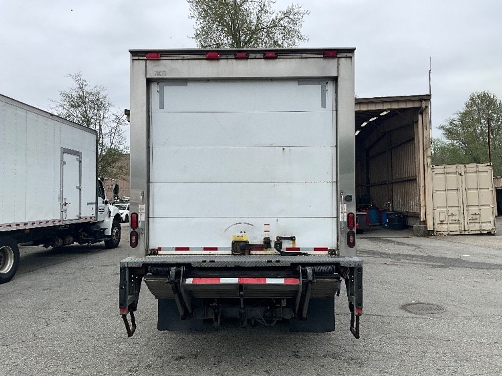 Refrigerated Truck-Light and Medium Duty Trucks-Hino-2018-195-Abbotsford-BC-393,200\n\t\tkm-$ 41,000 - Image 7