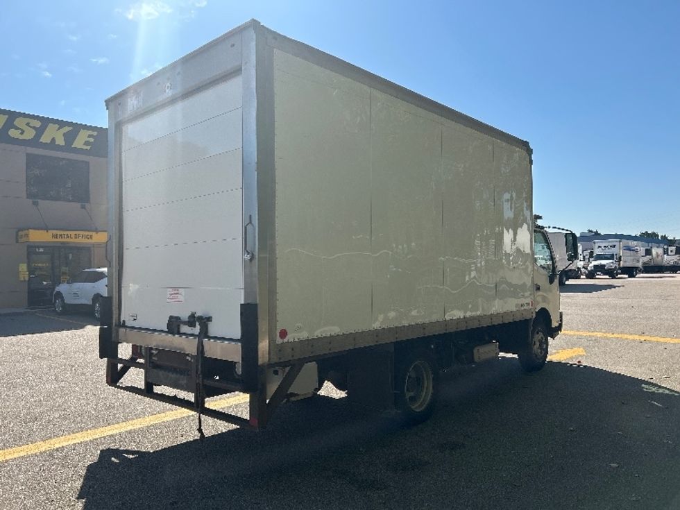 Refrigerated Truck-Light and Medium Duty Trucks-Hino-2018-195-Delta-BC-115,623\n\t\tkm-$ 70,750 - Image 12