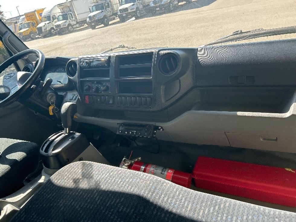 Refrigerated Truck-Light and Medium Duty Trucks-Hino-2018-195-Delta-BC-115,623\n\t\tkm-$ 70,750 - Image 20