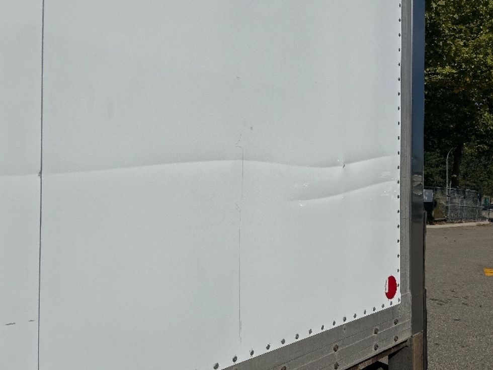 Refrigerated Truck-Light and Medium Duty Trucks-Hino-2018-195-Delta-BC-115,623\n\t\tkm-$ 70,750 - Image 26