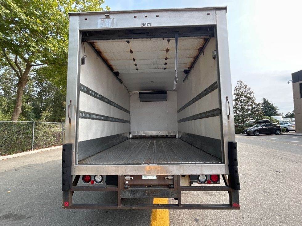 Refrigerated Truck-Light and Medium Duty Trucks-Hino-2018-195-Delta-BC-165,448\n\t\tkm-$ 67,000 - Image 8