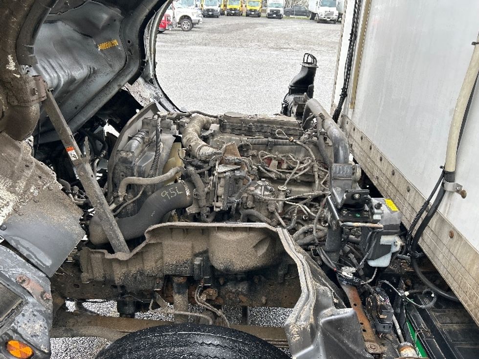 Refrigerated Truck-Light and Medium Duty Trucks-Hino-2018-195-Delta-BC-186,792\n\t\tkm-$ 64,000 - Image 24