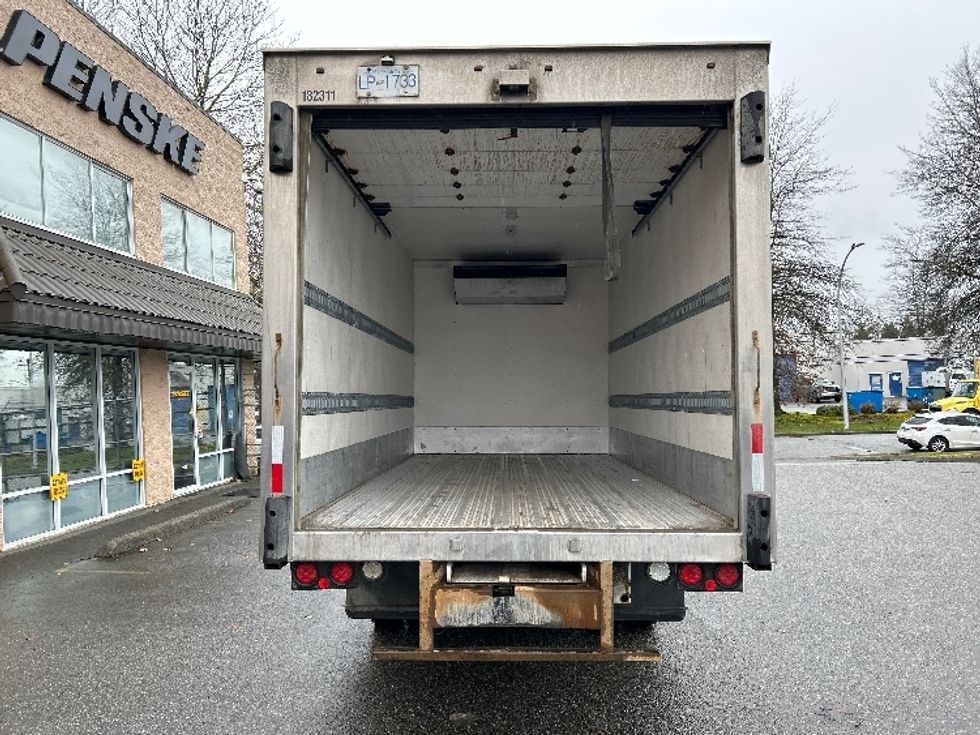 Refrigerated Truck-Light and Medium Duty Trucks-Hino-2018-195-Delta-BC-186,792\n\t\tkm-$ 64,000 - Image 8