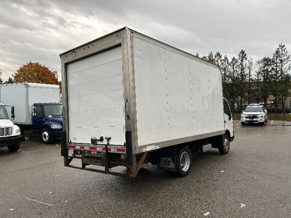 Refrigerated Truck-Light and Medium Duty Trucks-Hino-2018-195-Delta-BC-346,705\n\t\tkm-$ 44,750 - Image 12
