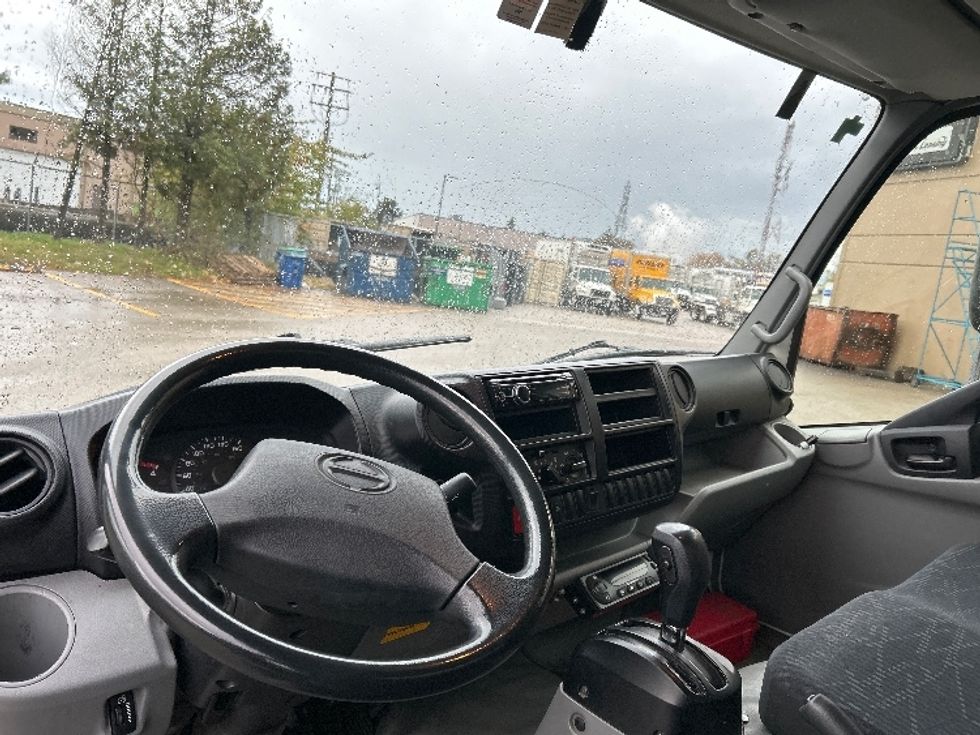 Refrigerated Truck-Light and Medium Duty Trucks-Hino-2018-195-Delta-BC-346,705\n\t\tkm-$ 44,750 - Image 16