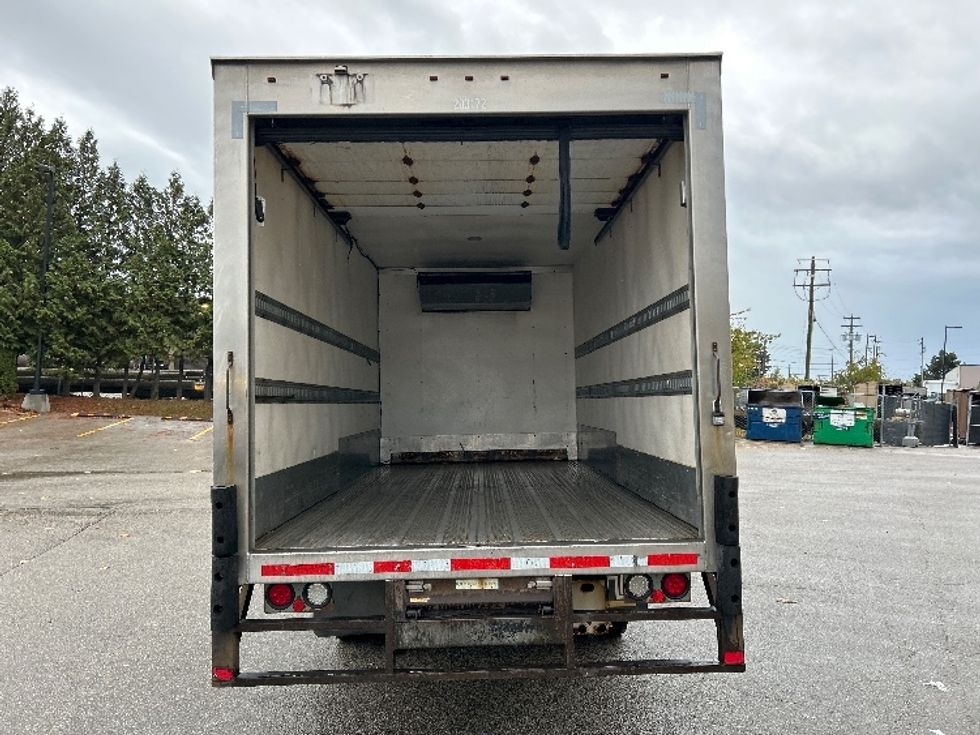 Refrigerated Truck-Light and Medium Duty Trucks-Hino-2018-195-Delta-BC-346,705\n\t\tkm-$ 44,750 - Image 8