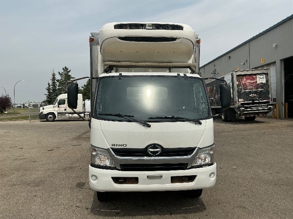 Refrigerated Truck-Light and Medium Duty Trucks-Hino-2018-195-Edmonton-AB-227,491\n\t\tkm-$ 61,000 - Image 2