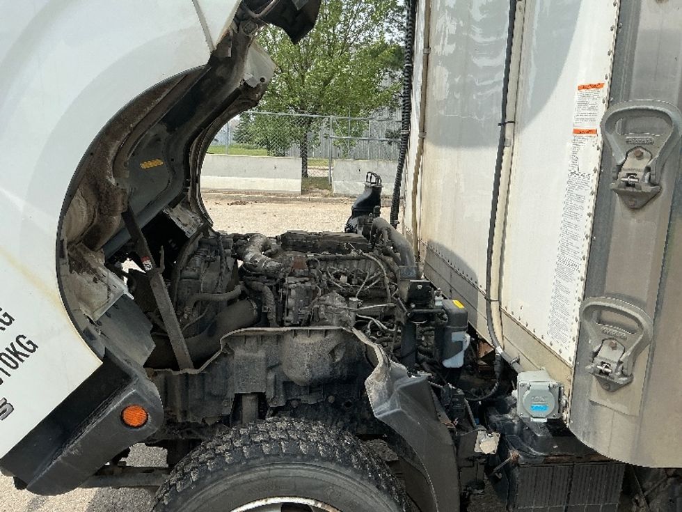 Refrigerated Truck-Light and Medium Duty Trucks-Hino-2018-195-Edmonton-AB-227,491\n\t\tkm-$ 61,000 - Image 23