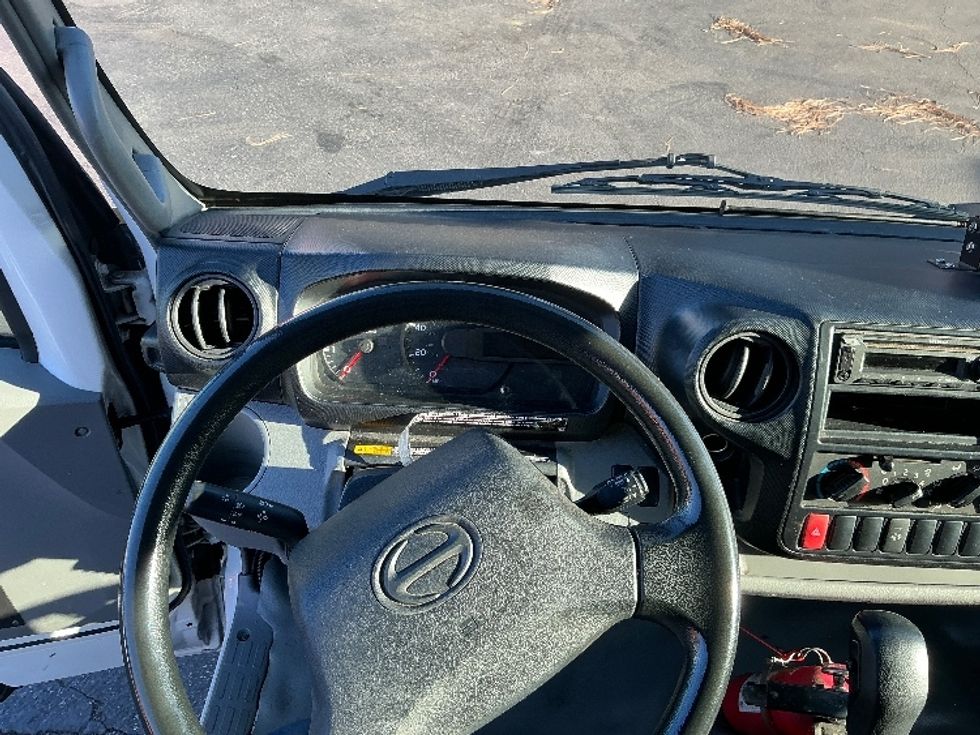 Refrigerated Truck-Light and Medium Duty Trucks-Hino-2018-195-Los Angeles-CA-198,362\n\t\tmiles-$ 38,500 - Image 18